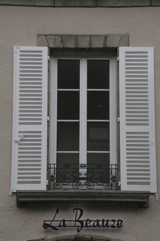 Hotel La Beauze Aubusson  Bagian luar foto